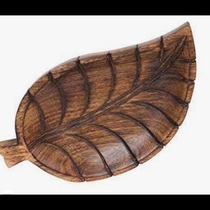 Wood leaf tray